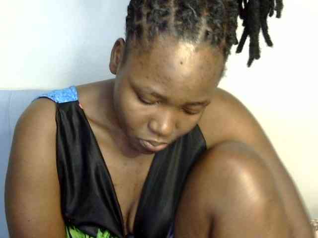 Sweet-ebony20 webcam