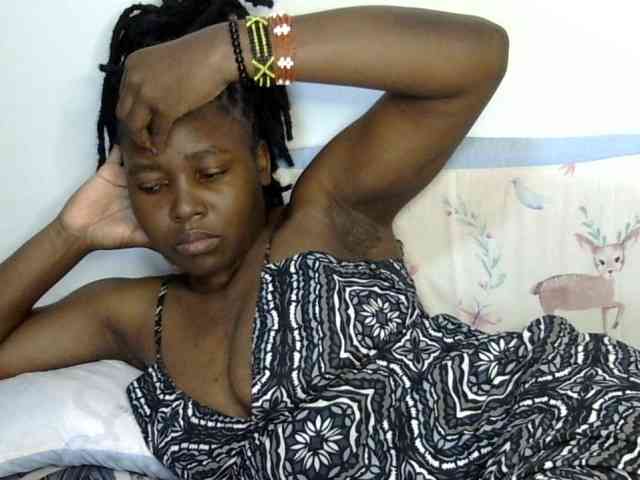Sweet-ebony20 webcam