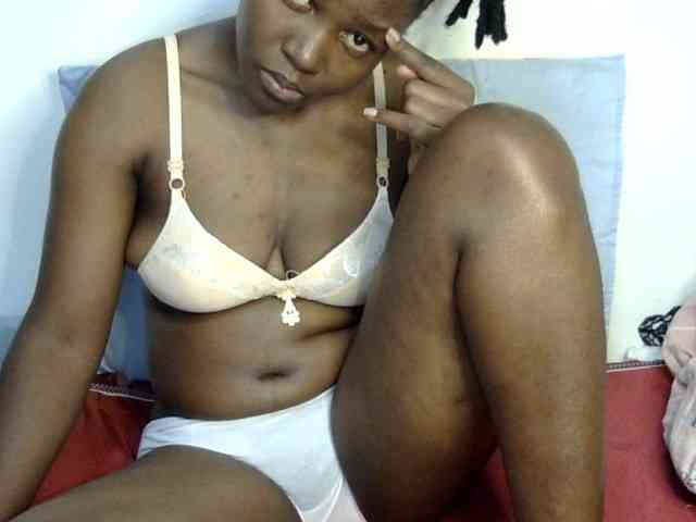 Sweet-ebony20 webcam