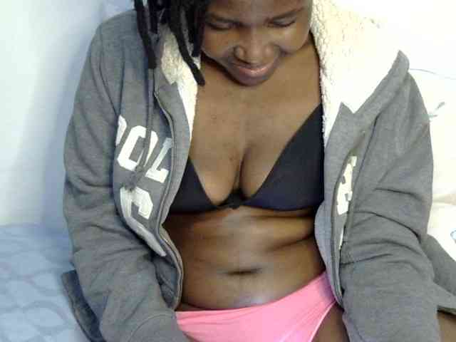 Sweet-ebony20 webcam