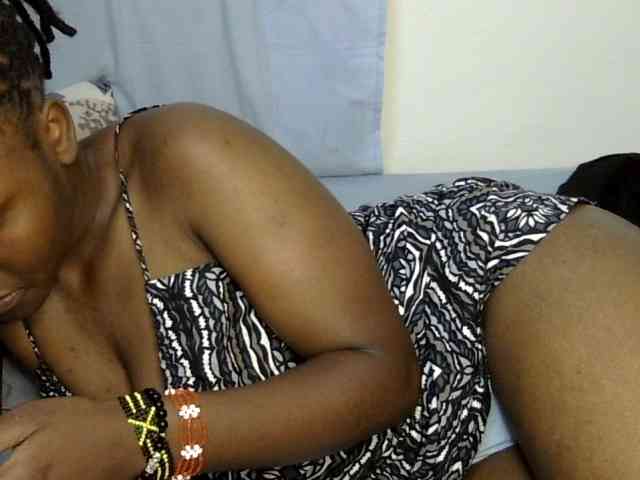 Sweet-ebony20 webcam