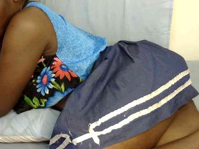 Sweet-ebony20 webcam