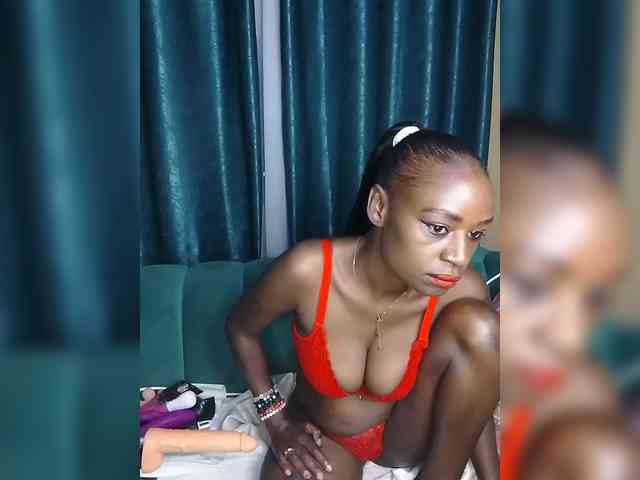 EbonyAshanti webcam