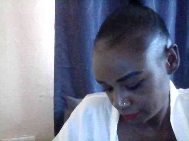 EbonyAshanti webcam