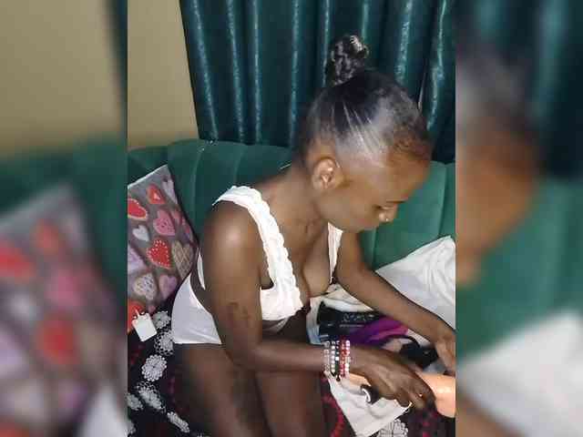 EbonyAshanti webcam