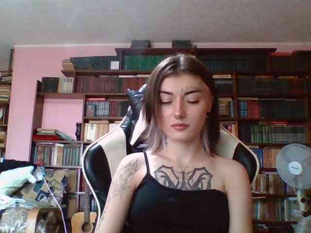 CandyLola Live Webcam on BongaCams