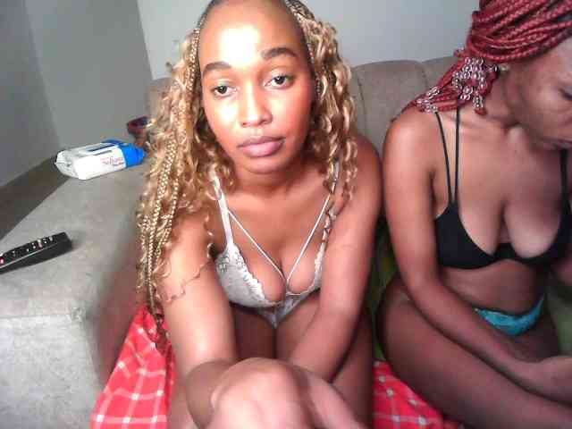 Thenastychicks webcam