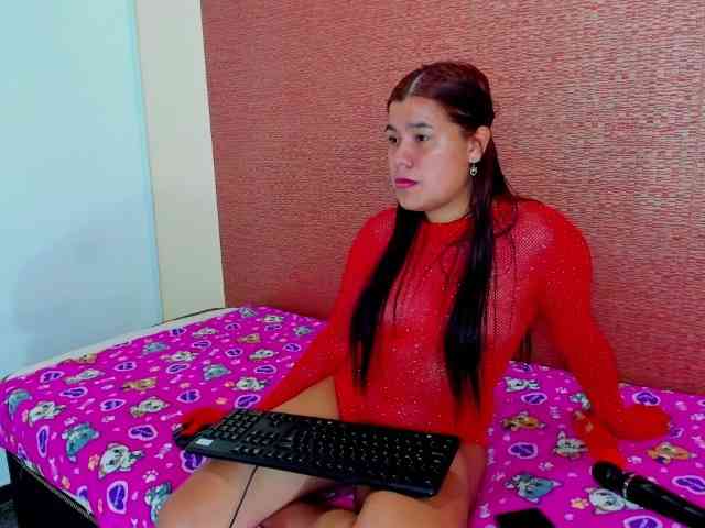 MelanieJonsom webcam