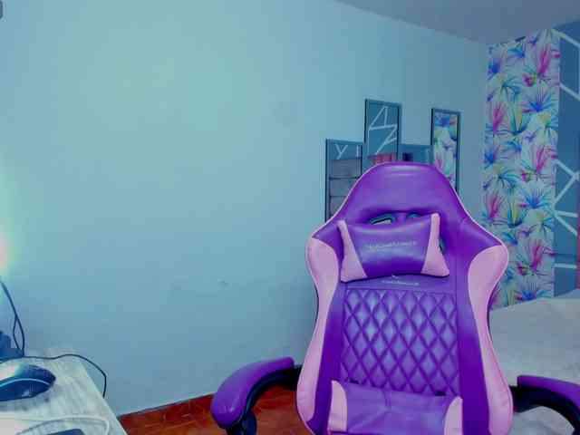 MelanieJonsom webcam