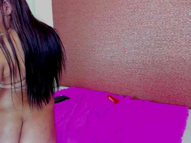 MelanieJonsom webcam