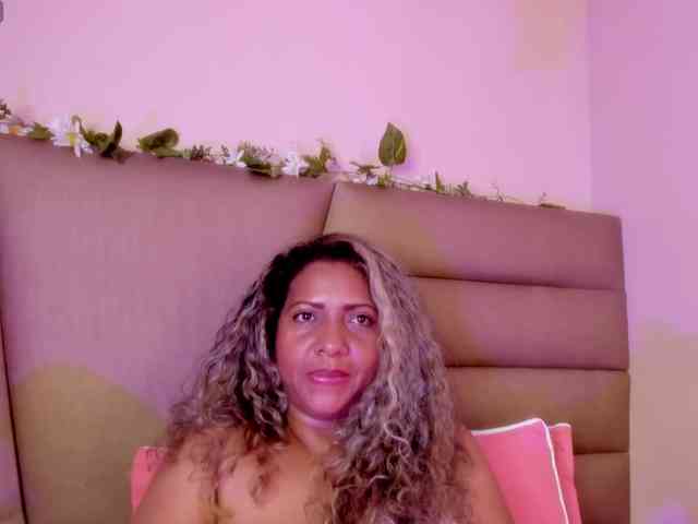 diianaross Live Webcam on BongaCams diianaross Live Webcam on BongaCams