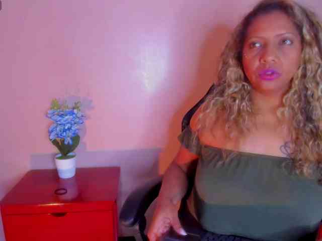 diianaross webcam
