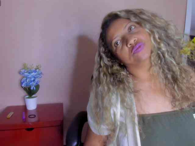diianaross webcam