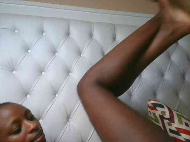 Hotpussyebony webcam