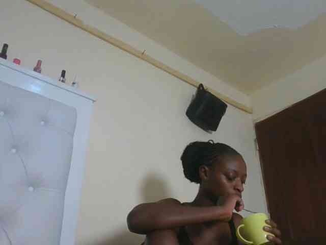 Hotpussyebony webcam