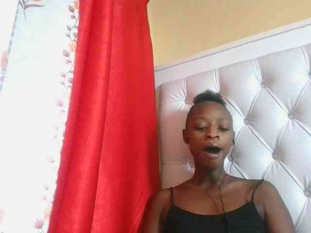 Hotpussyebony webcam