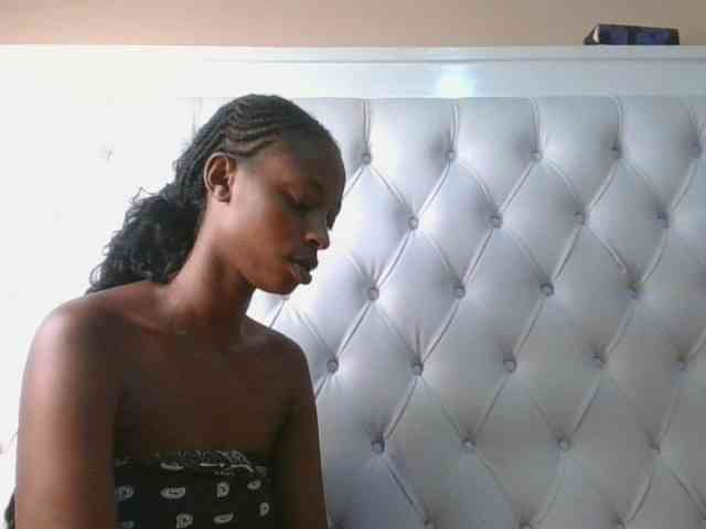 Hotpussyebony webcam