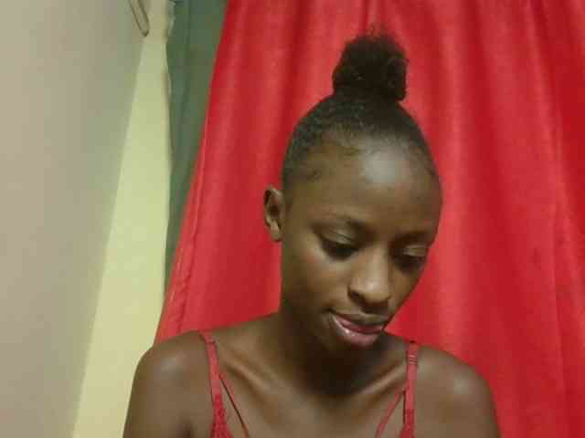 Hotpussyebony webcam