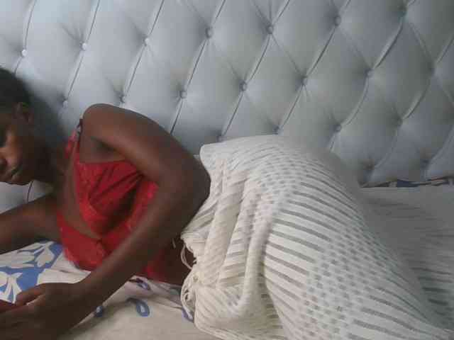 Hotpussyebony webcam