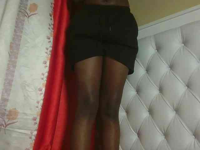 Hotpussyebony webcam