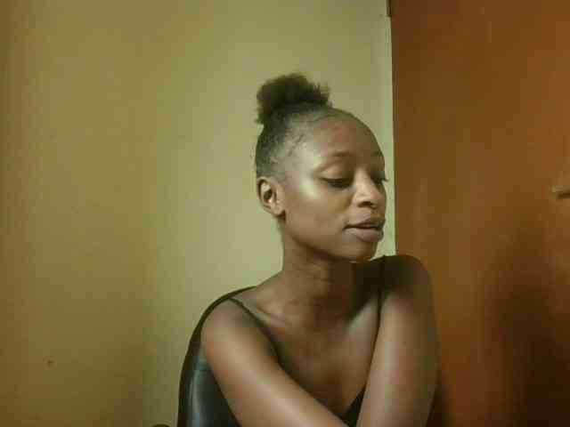 Hotpussyebony webcam