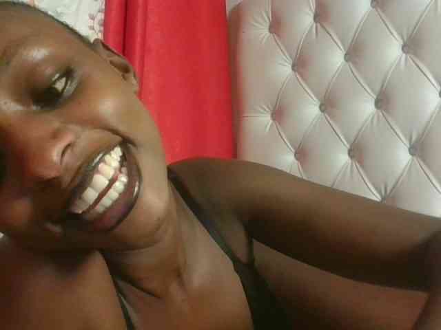 Hotpussyebony webcam