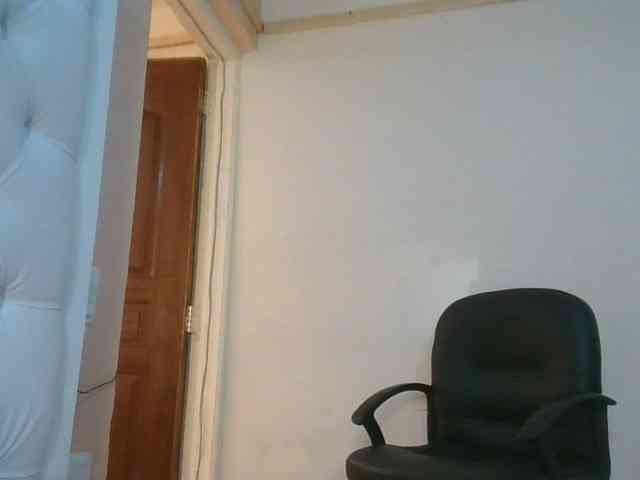 Hotpussyebony webcam