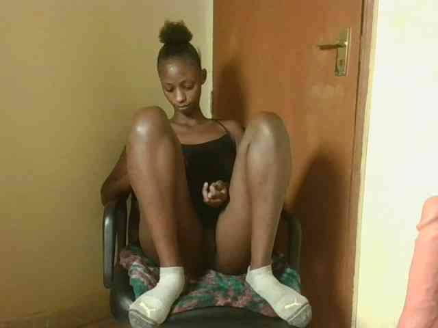 Hotpussyebony webcam