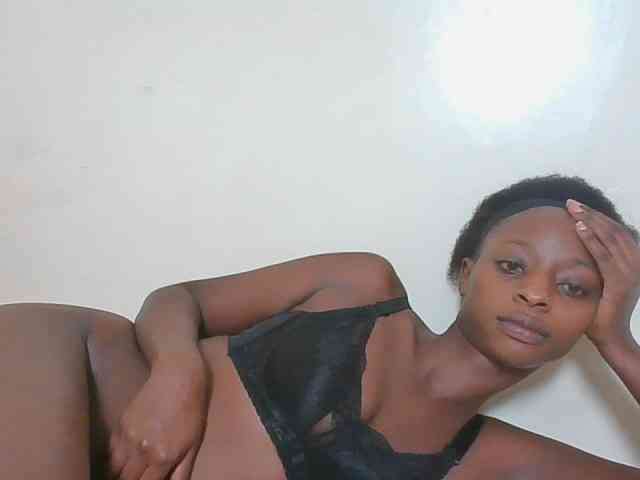Hotpussyebony webcam