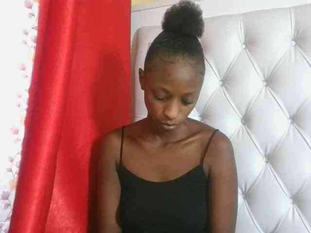 Hotpussyebony webcam