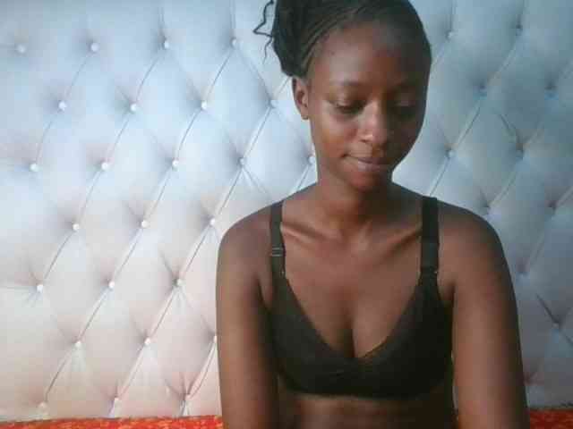 Hotpussyebony webcam