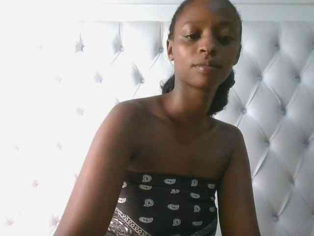 Hotpussyebony webcam