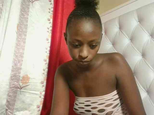 Hotpussyebony webcam