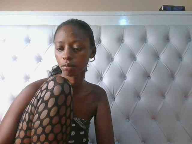 Hotpussyebony webcam