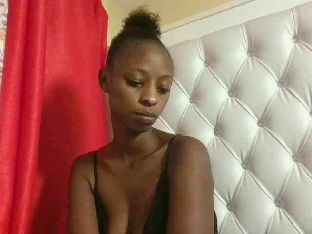 Hotpussyebony webcam