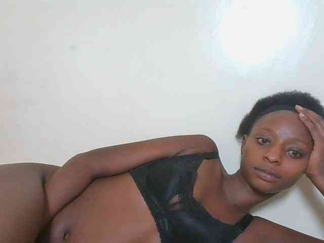 Hotpussyebony webcam