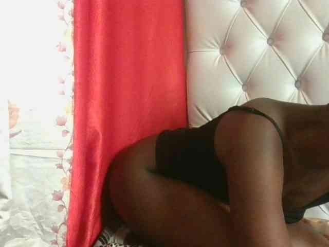 Hotpussyebony webcam