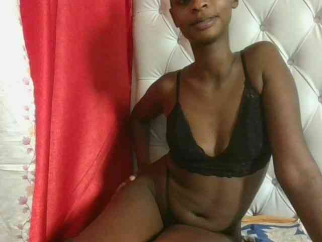 Hotpussyebony webcam