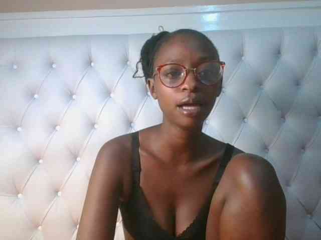 Hotpussyebony webcam