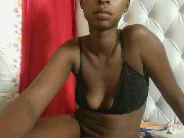 Hotpussyebony webcam
