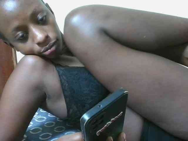 Hotpussyebony webcam