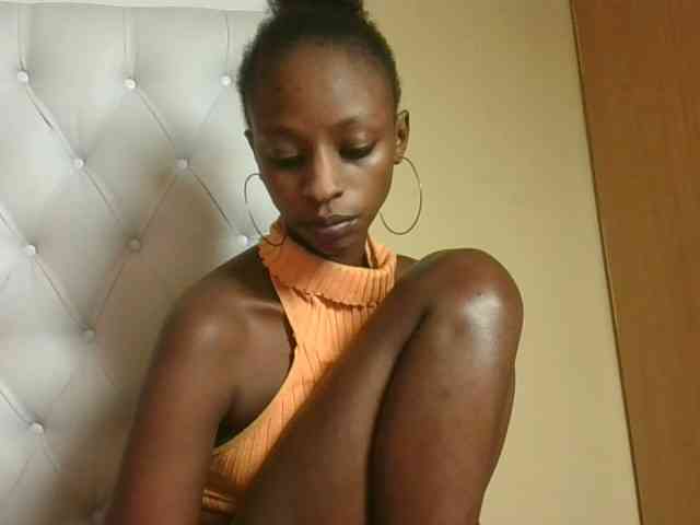Hotpussyebony webcam
