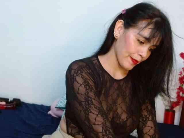 Lorraynesmith webcam