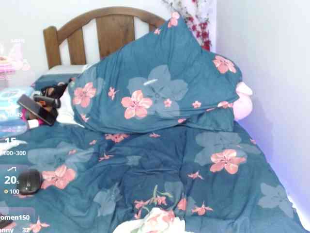 Lorraynesmith webcam