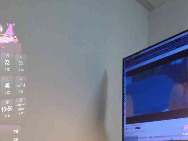 Lorraynesmith webcam