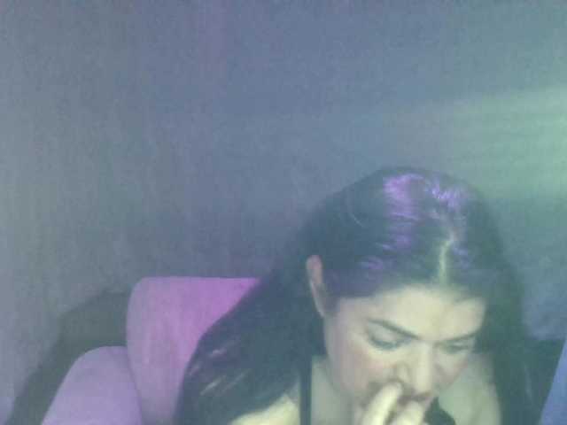 sexy-camy's BongaCams show and profile