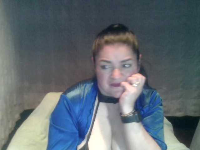 sexy-camy's BongaCams show and profile