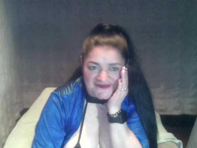 sexy-camy's BongaCams show and profile