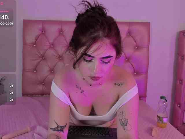 ViolettaOwens webcam