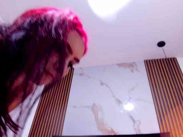 Naomii-smith webcam